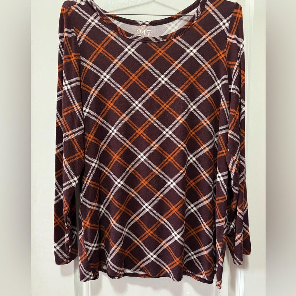24/7 size, large woman, shirt, brown, white and Rust orange. P To P 21